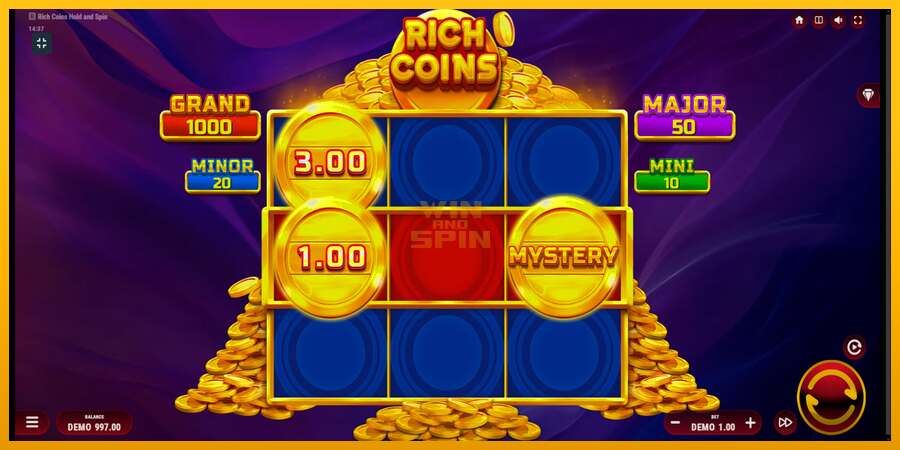 Rich Coins Hold and Spin dirua lortzeko joko-makina, irudia 2